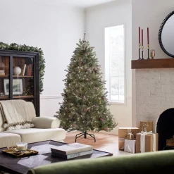 Hot National Tree Company 7 ft. Pre-Lit Dunhill Fir Tree with 700 Clear Lights