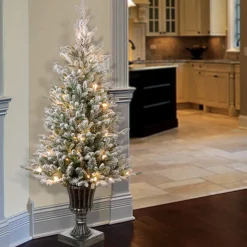 Discount National Tree Company 4 ft. Pre-Lit Iceland Fir Tree with Clear Lights