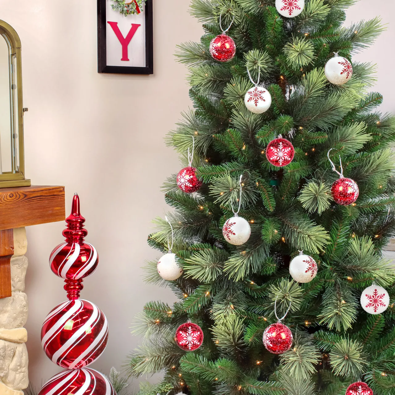 New National Tree Company 6-Piece Shatterproof Snowflake Ornaments